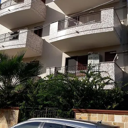 La Casa Dei Due Mari - Large With Parking Apartment *