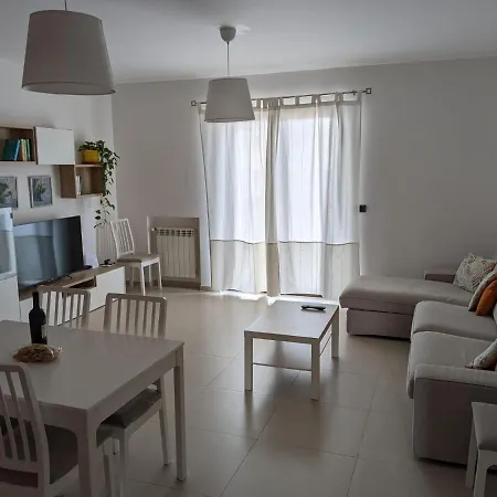 La Casa Dei Due Mari - Large With Parking Apartment *